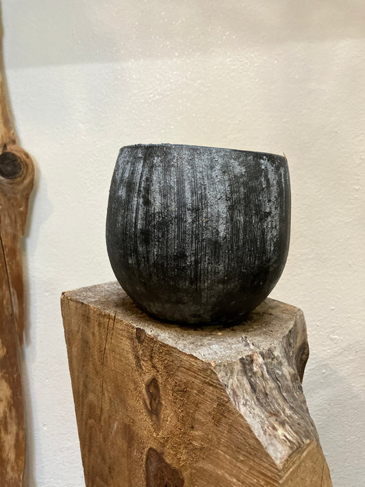 Bali Black Plant Pot - inner diameter 12.5cm - ceramic