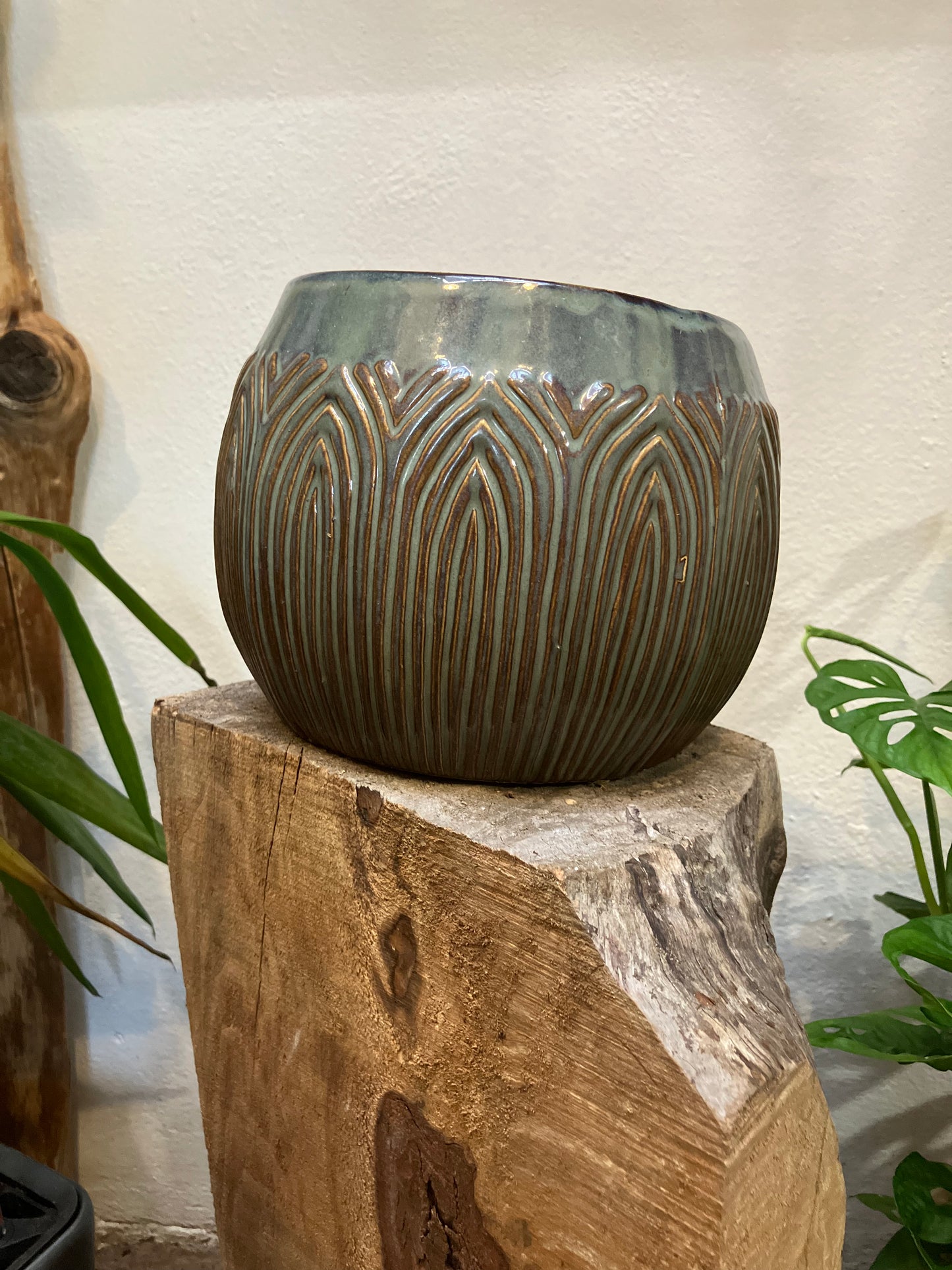 Lotus plant pot - inner diameter 15 cm - ceramic